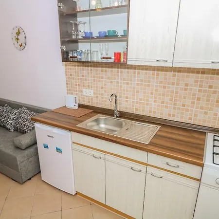 Magla With Terrace Apartment *